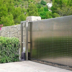 SOMMER Schiebetorantrieb RUNner Plus 9 SOMMER Schiebetorantrieb RUNner Plus -Haus Garage Verkauf s11814 00001 sommer schiebetorantrieb runner plus anwendungsbeispiel 2